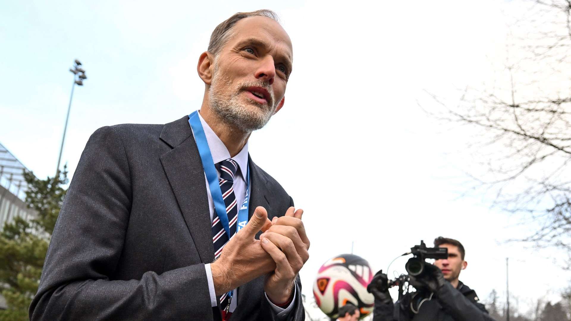 球迷们的热 球迷们的热